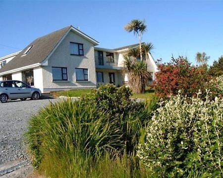 Decourcey'S Hazelbrook Farmhouse B&B Cleggan Extérieur photo