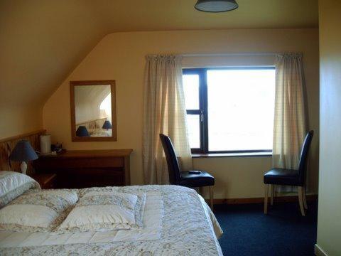 Decourcey'S Hazelbrook Farmhouse B&B Cleggan Extérieur photo